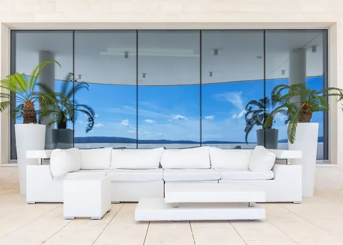 Luxury Amabilis سيلتسي