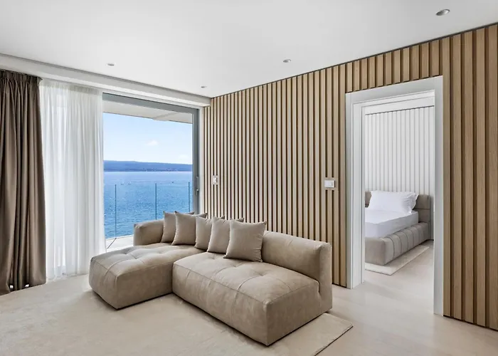 Luxury Amabilis فندق سيلتسي