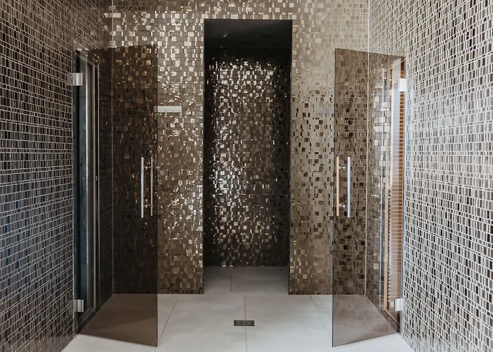 Luxury Amabilis فندق 5*