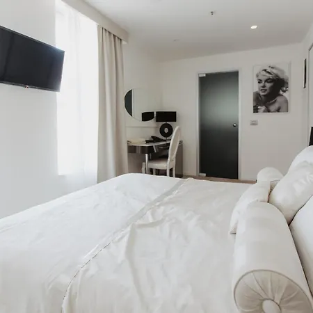 Luxury Amabilis セルツェ