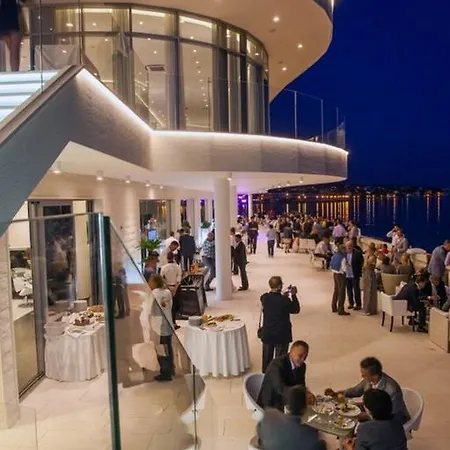 Luxury Amabilis Hotel